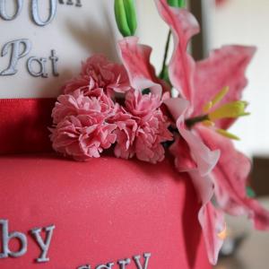 Carnation and lily cake