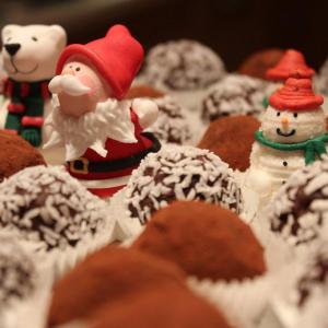 Chocolate Christmas truffles