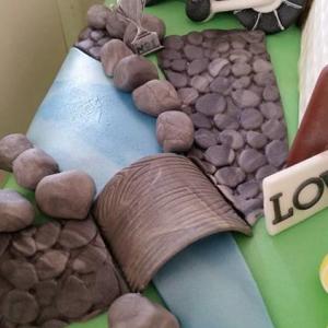 Mountain bike cake