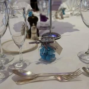 Blue bonbon favours