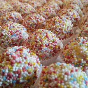 Rainbow cakepops