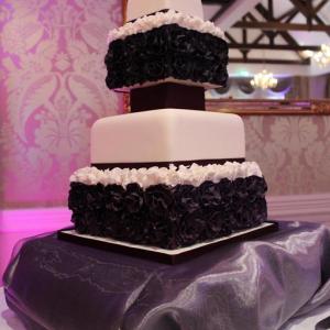 Deep purple ruffle wedding cake